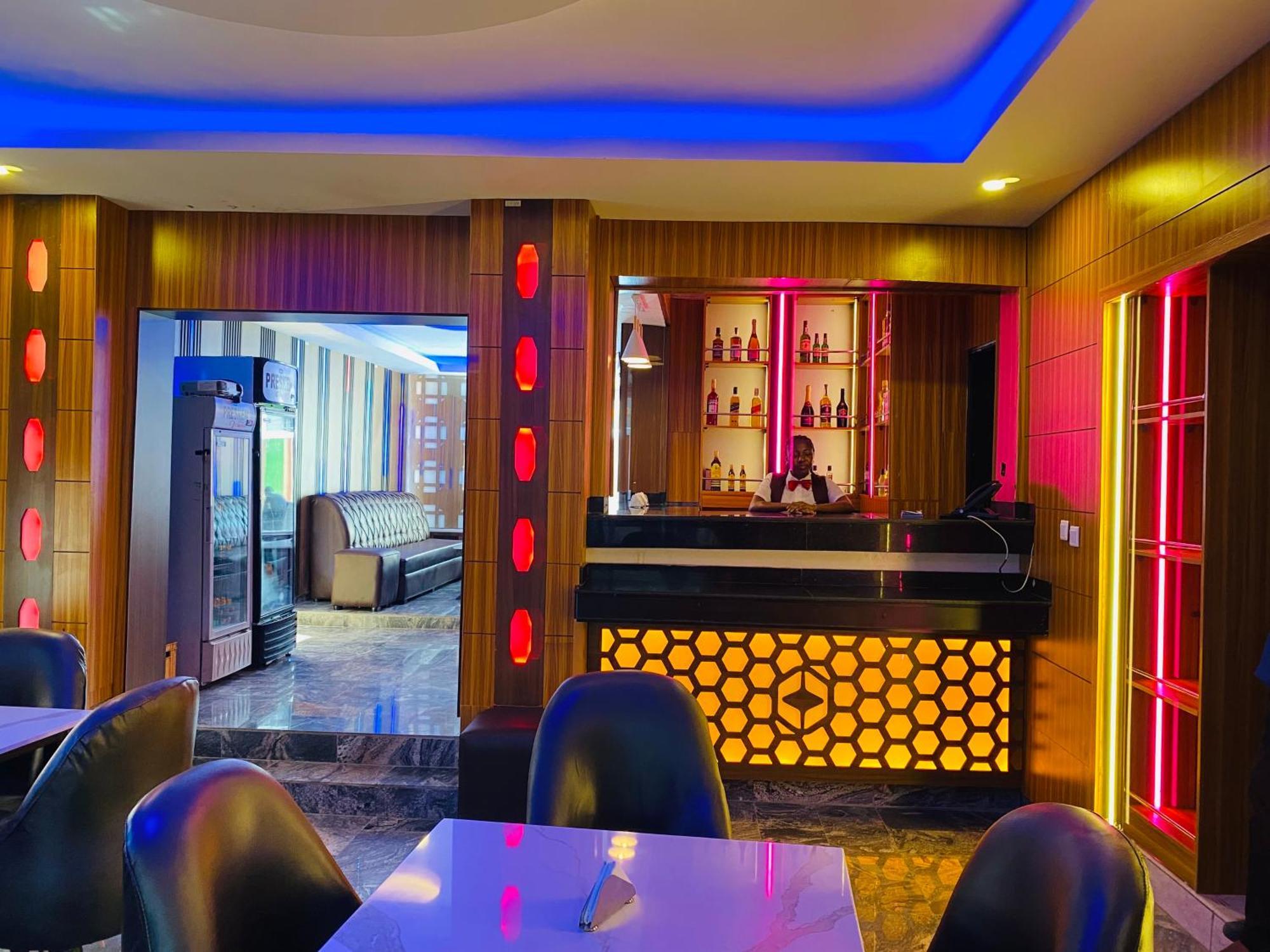 Presken Hotel @Oniru Lagos Exterior photo